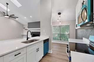 Photo #6: 21025137 Listing 