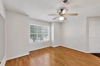 Photo #4: 21025331 Listing 