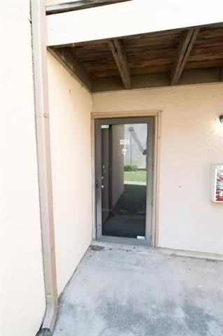 Photo #4: 21025389 Listing