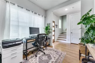 Photo #6: 21025623 Listing