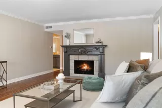 Photo #6: 21026040 Listing