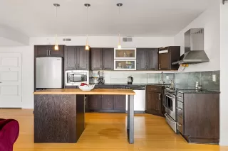 Photo #6: 21026109 Listing 