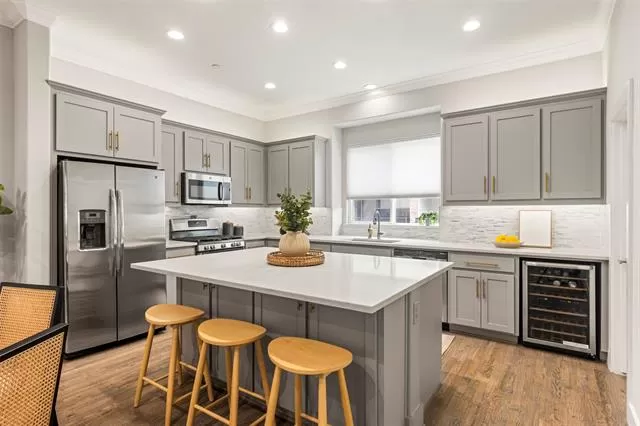 MLS: 21027858 Condo For Sale