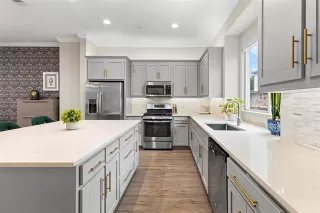 Photo #3: 21027858 Listing