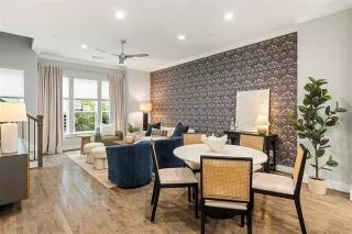 Photo #4: 21027858 Listing