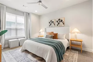 Photo #6: 21027858 Listing