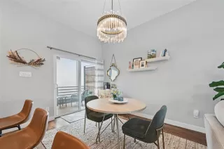 Photo #6: 21028178 Listing