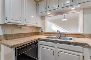 Photo #6: 21028227 Listing 