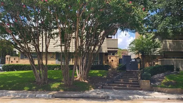 MLS: 21028577 Condo For Sale