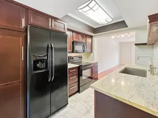 Photo #4: 21029140 Listing