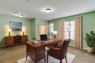 Photo #6: 21029176 Listing