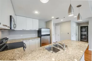 Photo #5: 21029669 Listing 