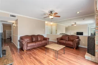 Photo #2: 21030331 Listing