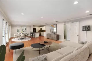 Photo #2: 21030374 Listing