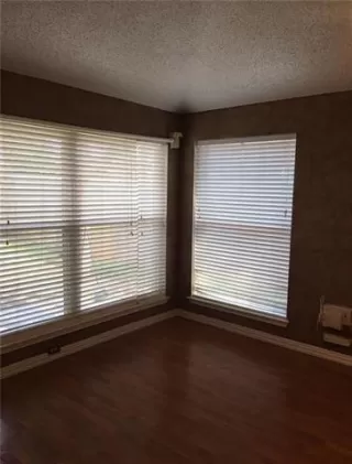 Photo #3: 21030582 Listing 