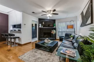 Primary Photo for MLS#: 21030921