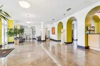 More Details about MLS # 21030924 : 329 E COLORADO BOULEVARD #305