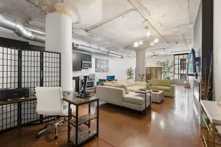 Primary Photo for MLS#: 21031282