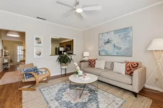 Photo #2: 21031677 Listing 