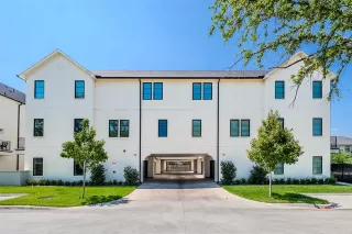 More Details about MLS # 21031772 : 7207 GASTON AVENUE #1403