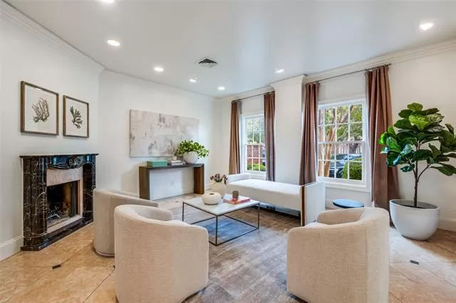 MLS: 21032078 Condo For Sale