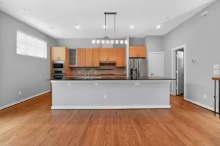 Photo #2: 21032080 Listing 