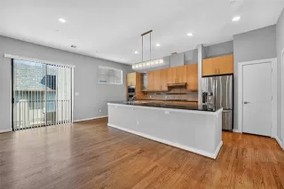 Photo #3: 21032080 Listing 