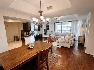 Photo #2: 21032197 Listing