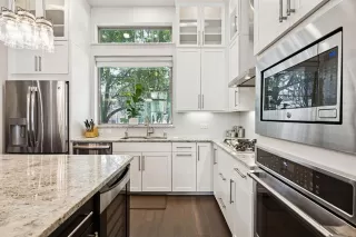 Photo #4: 21032249 Listing 
