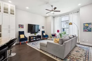 Photo #6: 21032249 Listing 