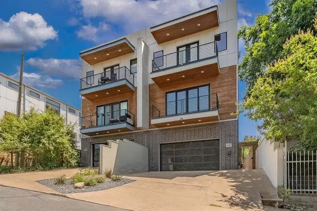 MLS: 21032362 Condo For Sale