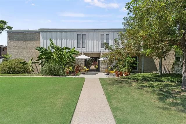 MLS: 21032894 Condo For Sale