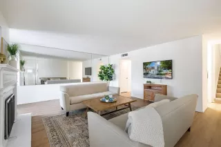 Photo #2: 21033009 Listing