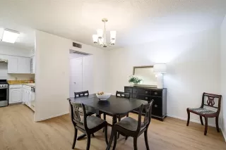 Photo #5: 21033009 Listing