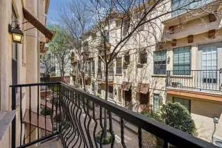 Photo #5: 21033203 Listing 