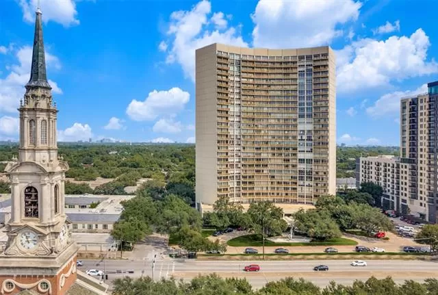 MLS: 21033380 Condo For Sale