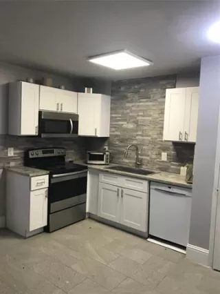 Photo #4: 21034628 Listing