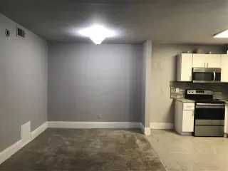 Photo #5: 21034628 Listing