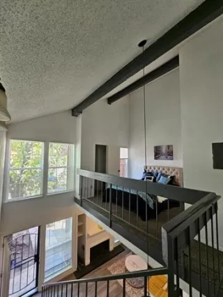 Photo #4: 21034703 Listing 