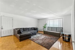 Photo #4: 21034757 Listing 