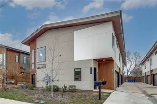 Photo #2: 21034778 Listing 