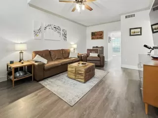 Photo #3: 21035079 Listing 