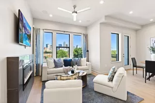 Photo #2: 21035253 Listing 