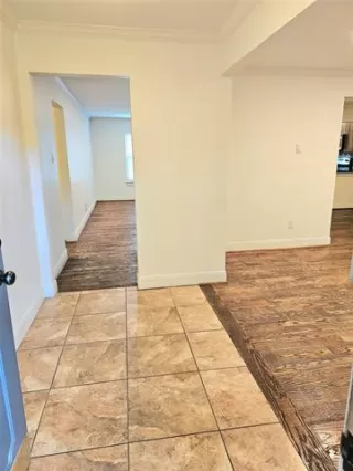 Photo #2: 21035375 Listing