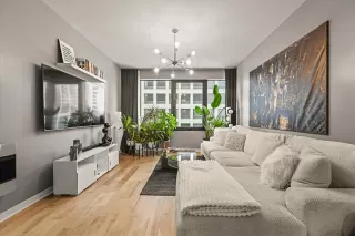 Photo #6: 21035501 Listing 