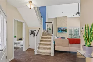 Photo #4: 21035736 Listing