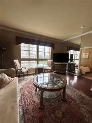 Photo #2: 21035842 Listing 