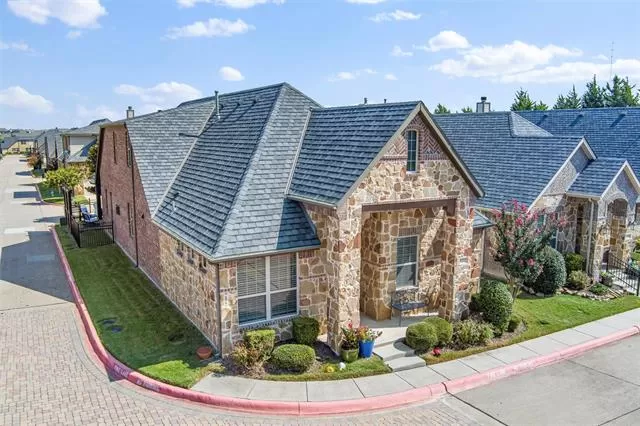 MLS: 21035948 Condo For Sale