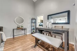 Photo #5: 21036447 Listing 