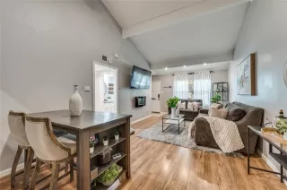 Photo #6: 21036447 Listing 